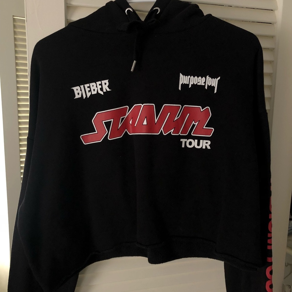 Purpose Tour Black Cropped Hoodie (Justin Bieber)